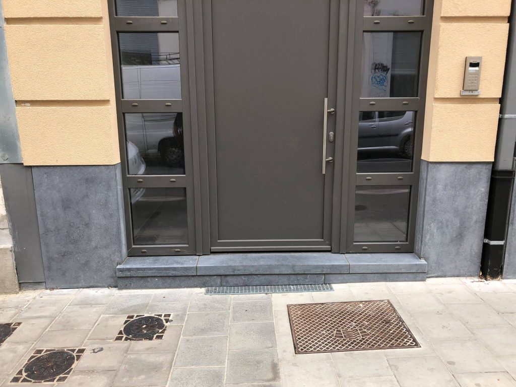 Pierre Bleu Belge sur mesure (Appui de Fenetre / Seuil de Porte)